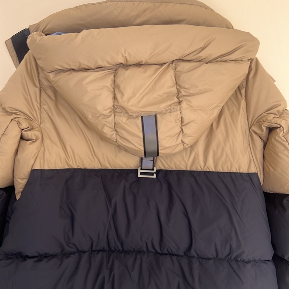 Canada Goose Two-Tone Parka - Tan and Black - Picture 9 of 9